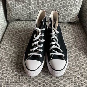Women converse high top platform